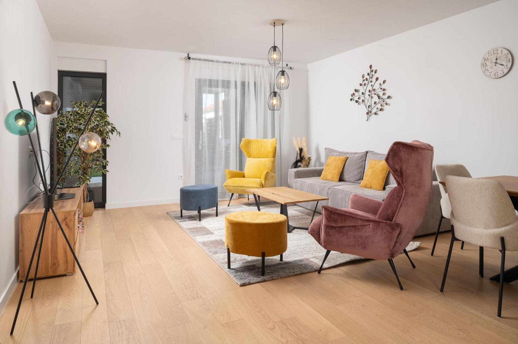 Apartment Mona - Dvosobni Stan *